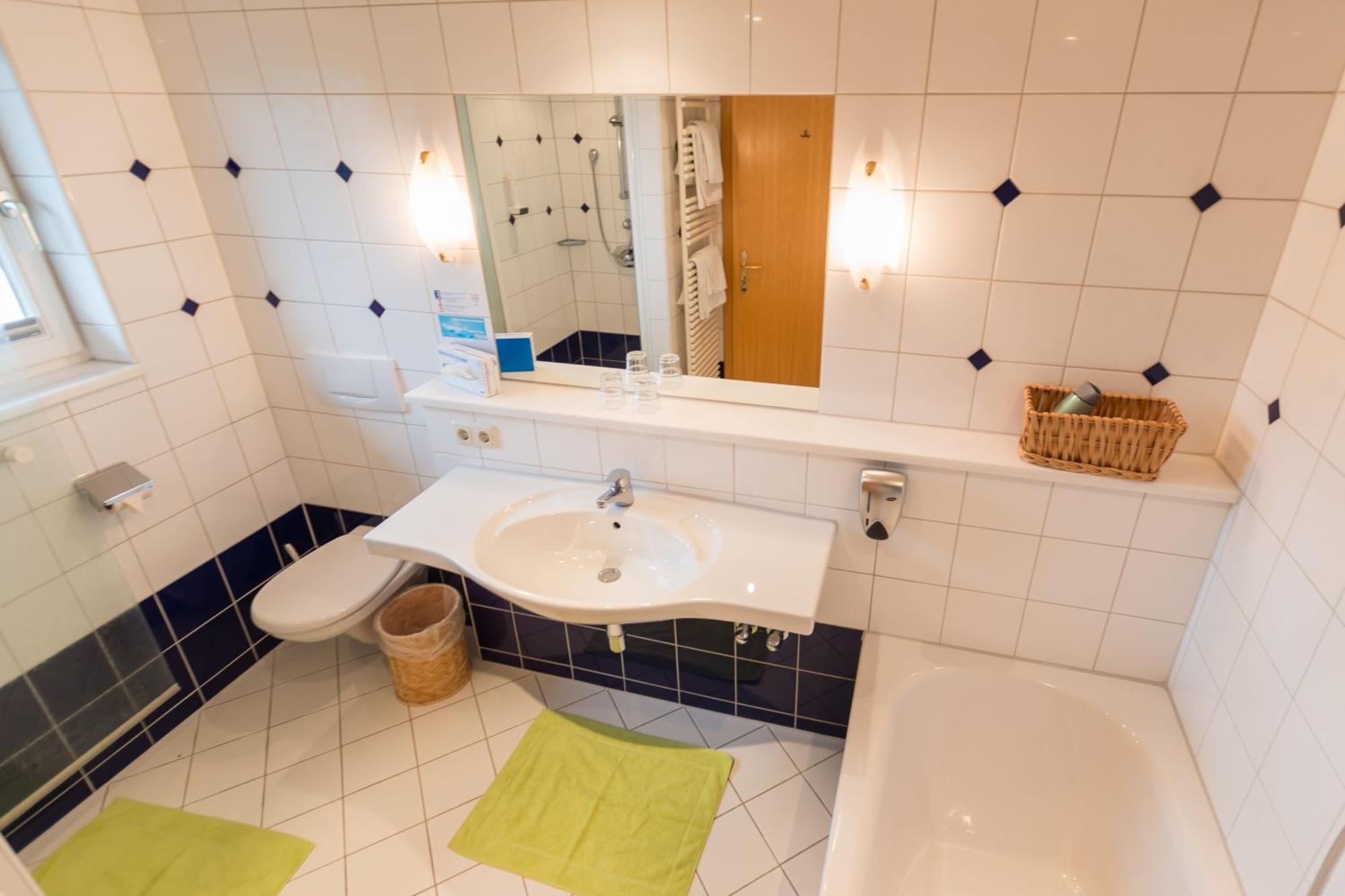 Gasthof Neuwirt Eugendorf Quarto foto