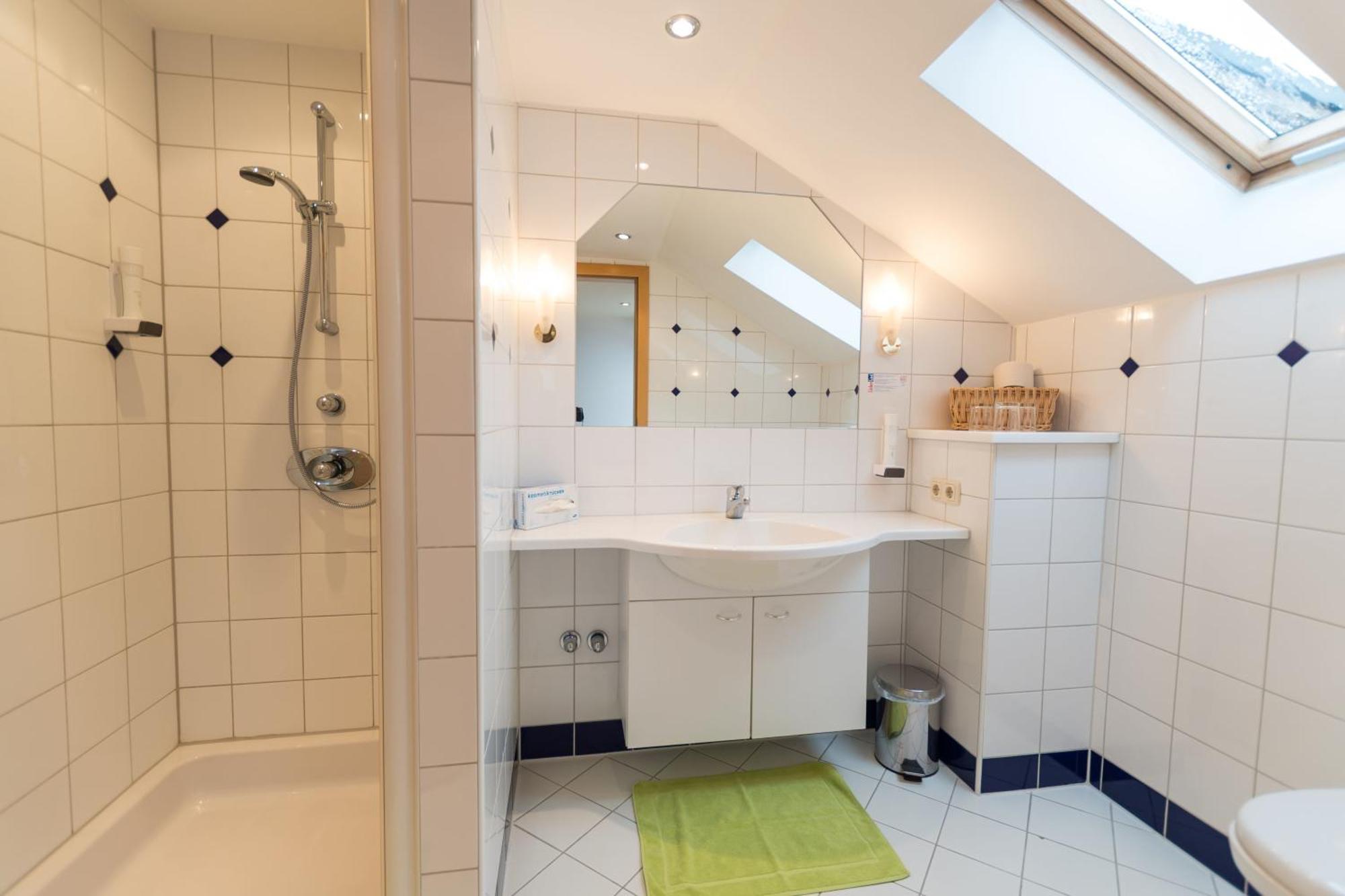 Gasthof Neuwirt Eugendorf Quarto foto